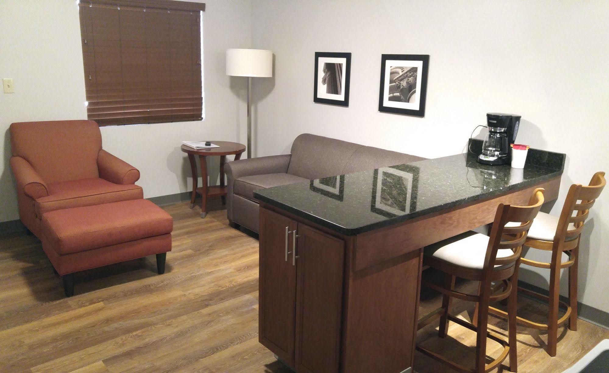 Affordable Suites Of America بورتاغ المظهر الخارجي الصورة