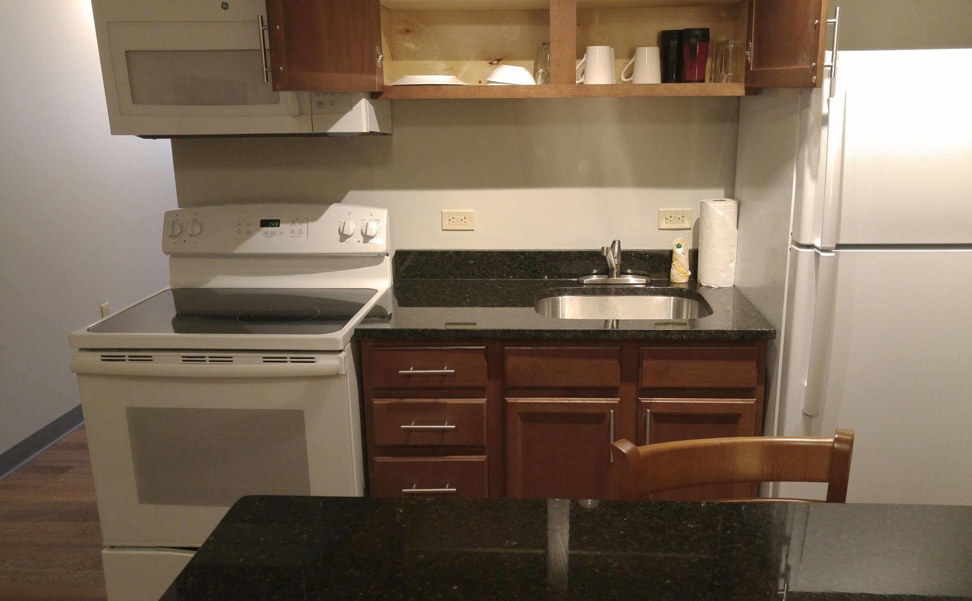 Affordable Suites Of America بورتاغ المظهر الخارجي الصورة